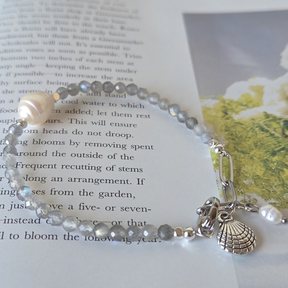 Natural Labradorite Bead and Baroque Pearl Bracelet-Anthro Vibe/Boho style